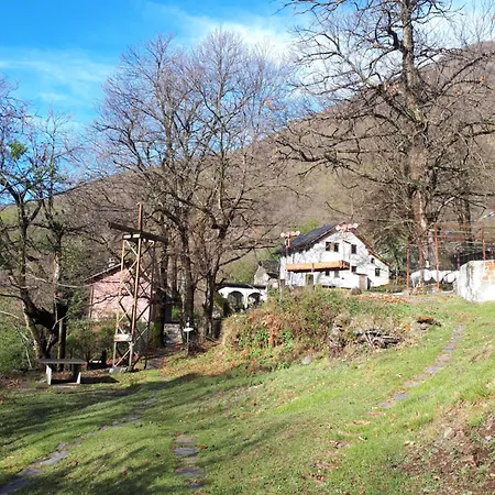 Secret Mountain Retreat Valle Cannobina ロッジ Orasso