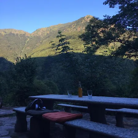 ロッジ Secret Mountain Retreat Valle Cannobina