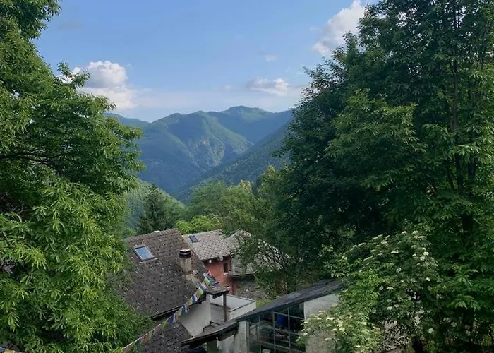 Secret Mountain Retreat Valle Cannobina ロッジ *