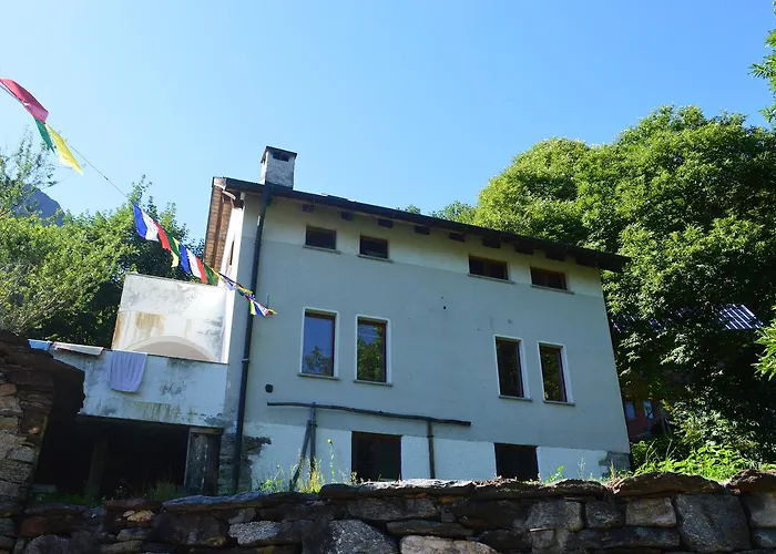 Secret Mountain Retreat Valle Cannobina ロッジ Orasso