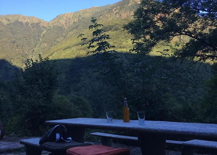 ロッジ Secret Mountain Retreat Valle Cannobina